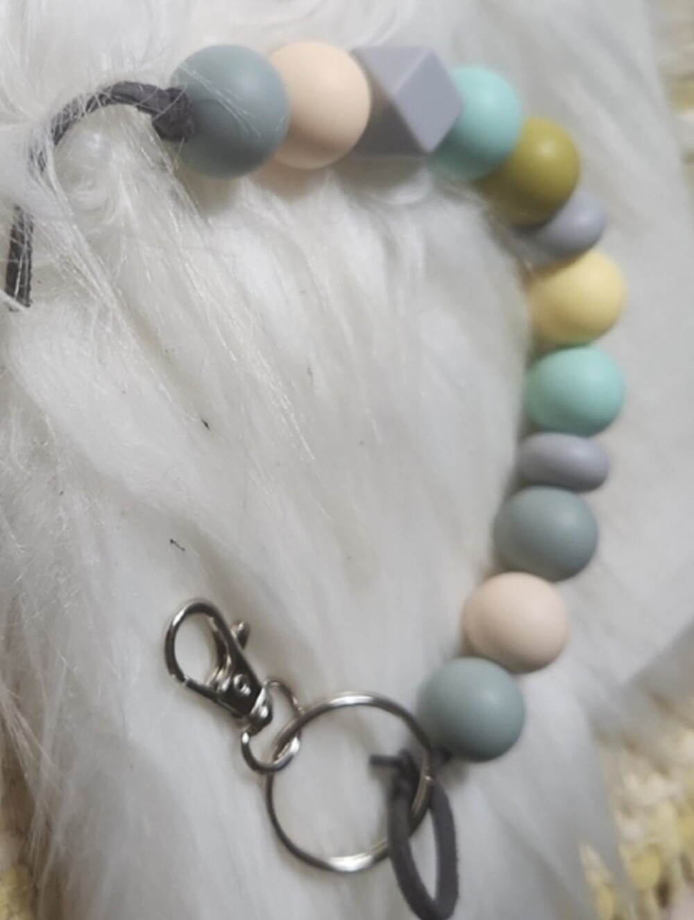 Pastel Multi-Bead Women’s  - Keychain Gray, Mint & Cream